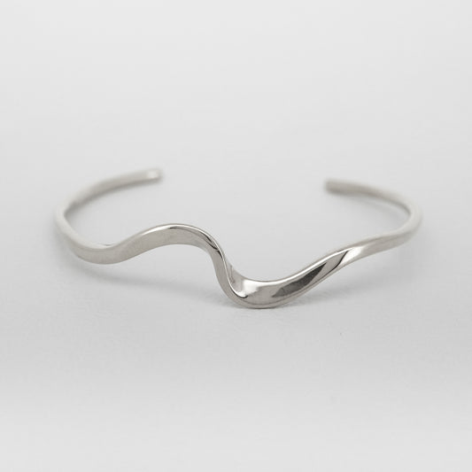 ウェーブ バングル（Silver）