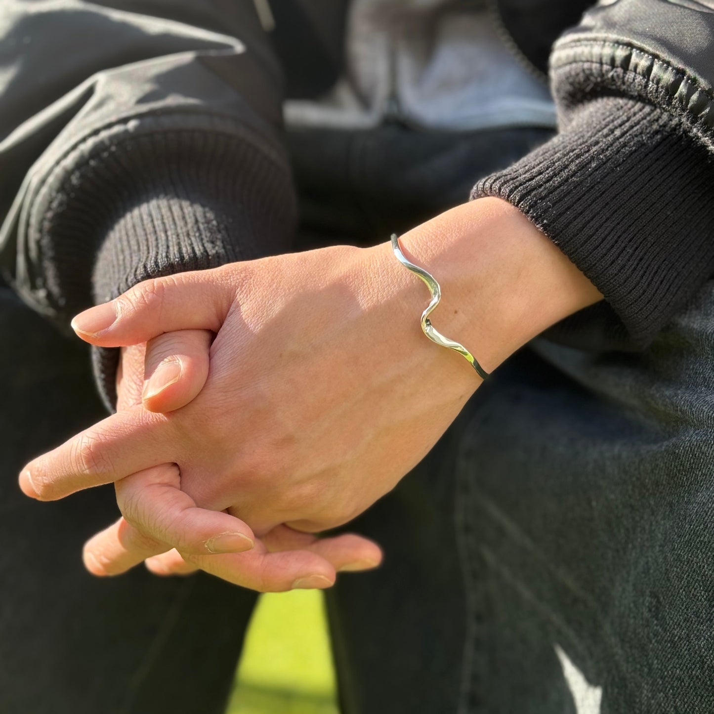 【ペア】ウェーブ バングル